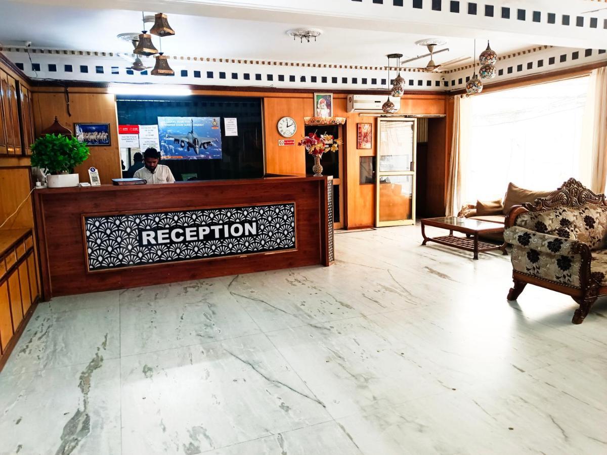 Hotel Krone Near Igi Airport Delhi New Delhi Ngoại thất bức ảnh
